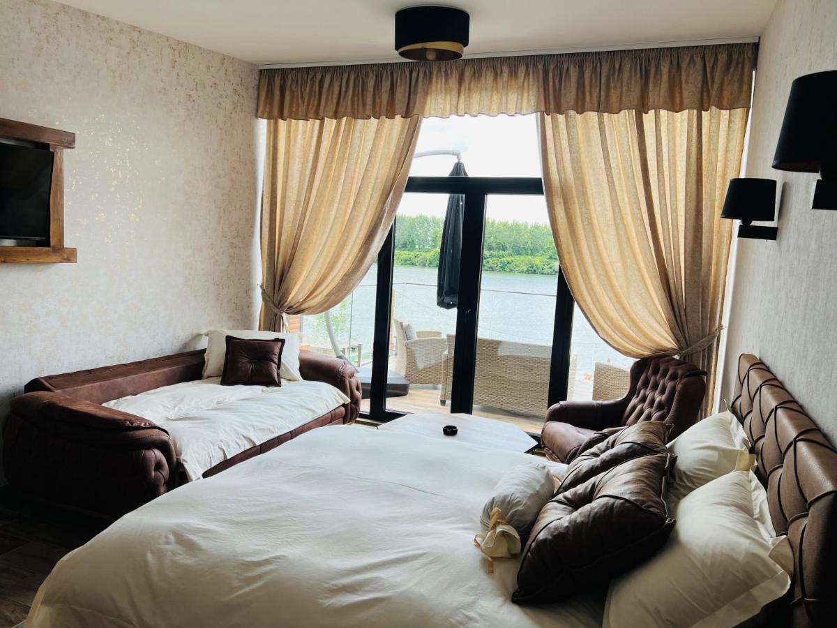 Apartmani Tiske Noci Becej Bagian luar foto