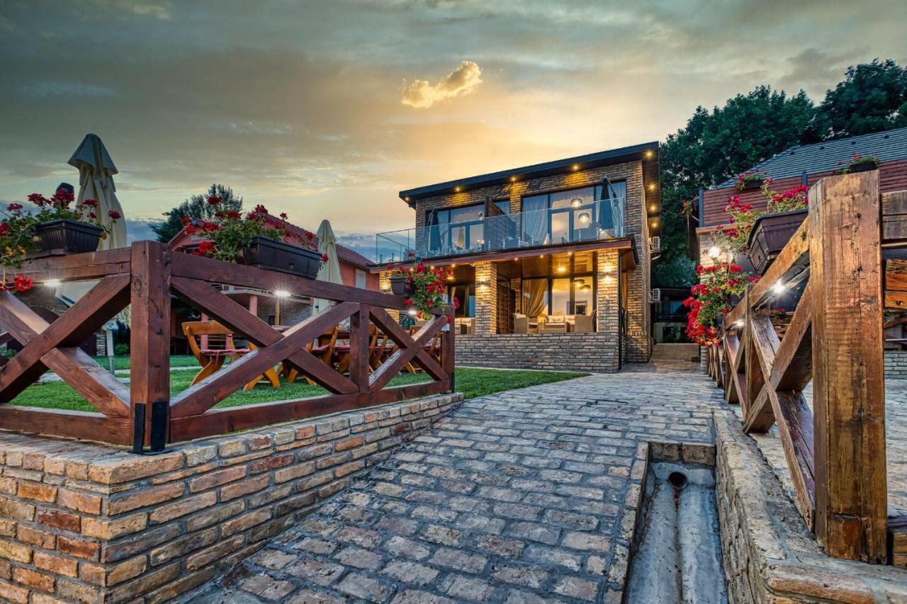 Apartmani Tiske Noci Becej Bagian luar foto